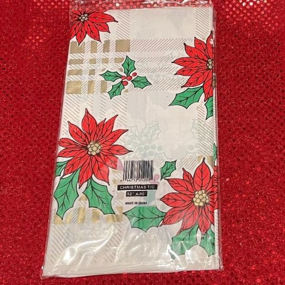 BETTER HOME CHRISTMAS 52" X 90" TABLECLOTH ~ WIPES CLEAN WATERPROOF PLASTIC - Picture 1 of 5